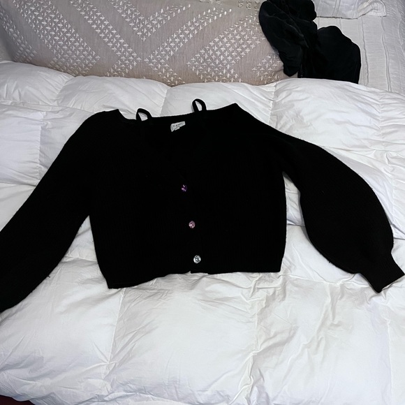 Black cropped off the shoulder sweater. - Picture 1 of 3